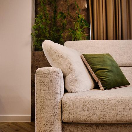 Апартаменты Apartament "Zlote Lwy 18" Затор Экстерьер фото