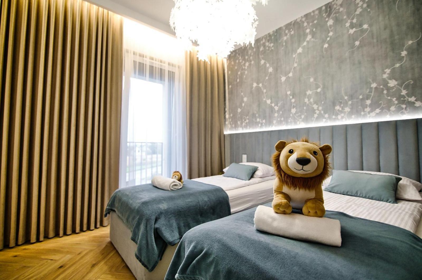 Апартаменты Apartament "Zlote Lwy 18" Затор Экстерьер фото