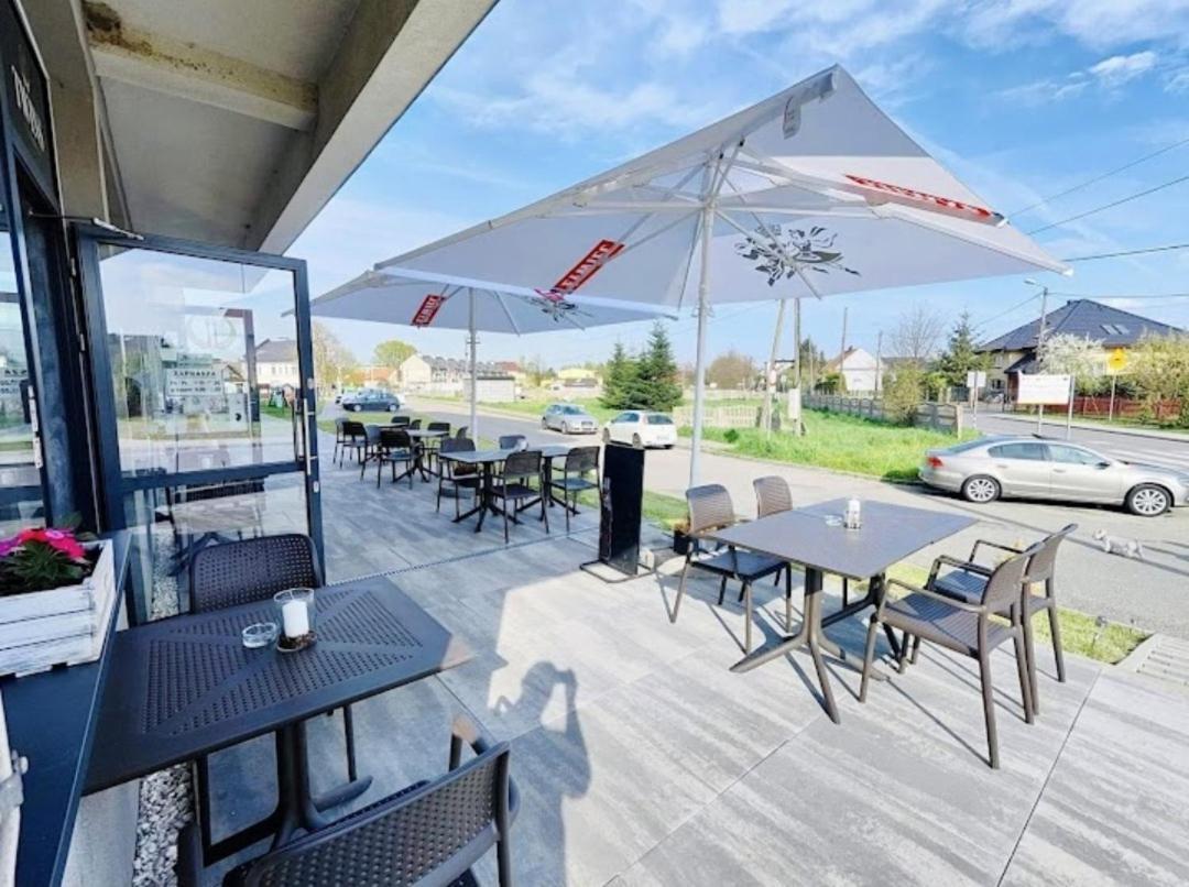 Апартаменты Apartament "Zlote Lwy 18" Затор Экстерьер фото
